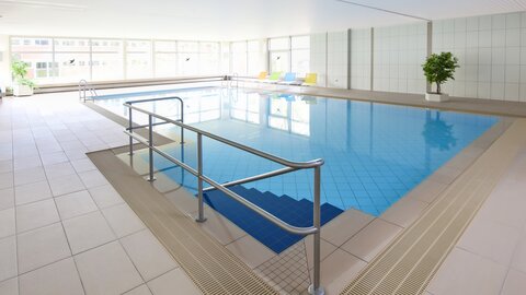 Bild Schwimmbecken
